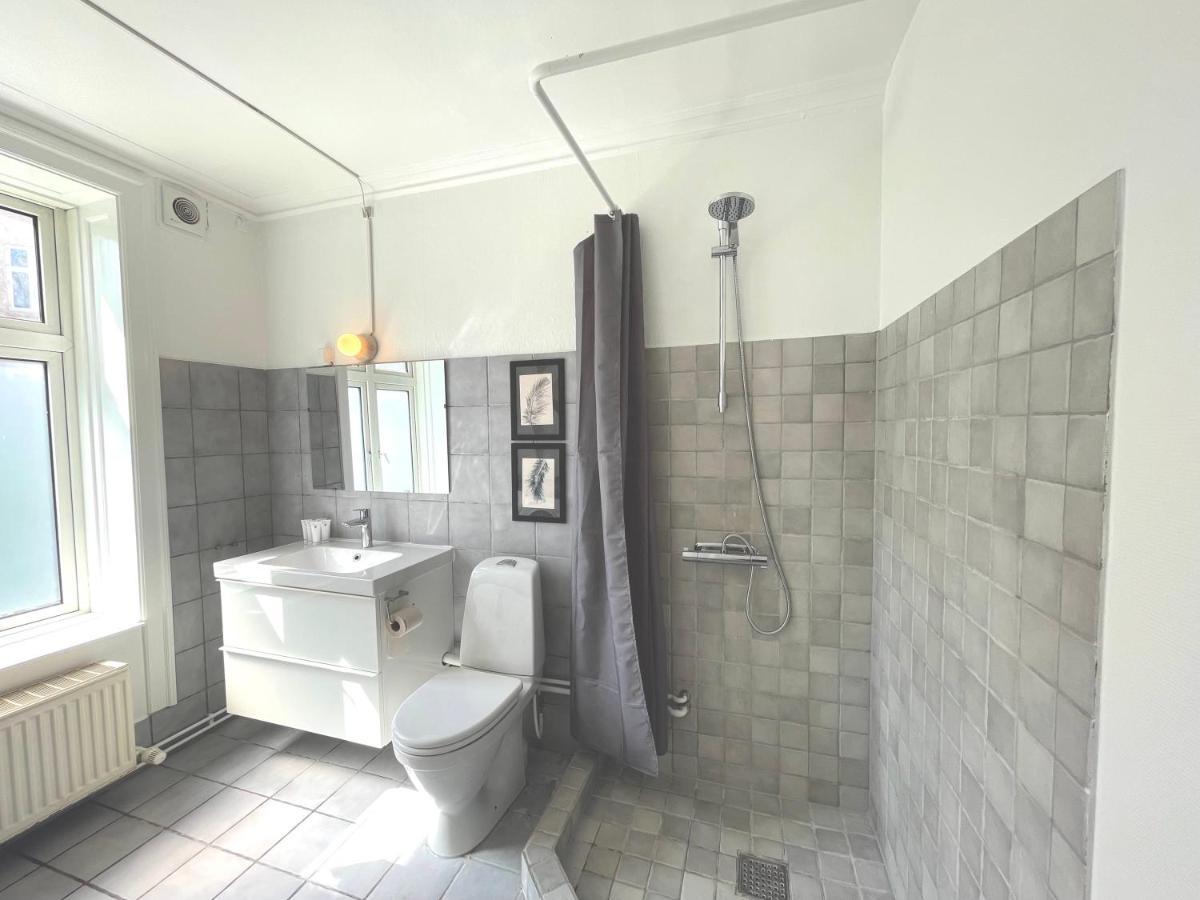 Two Bedroom Flat In Vibrant Area Copenhagen Exterior photo